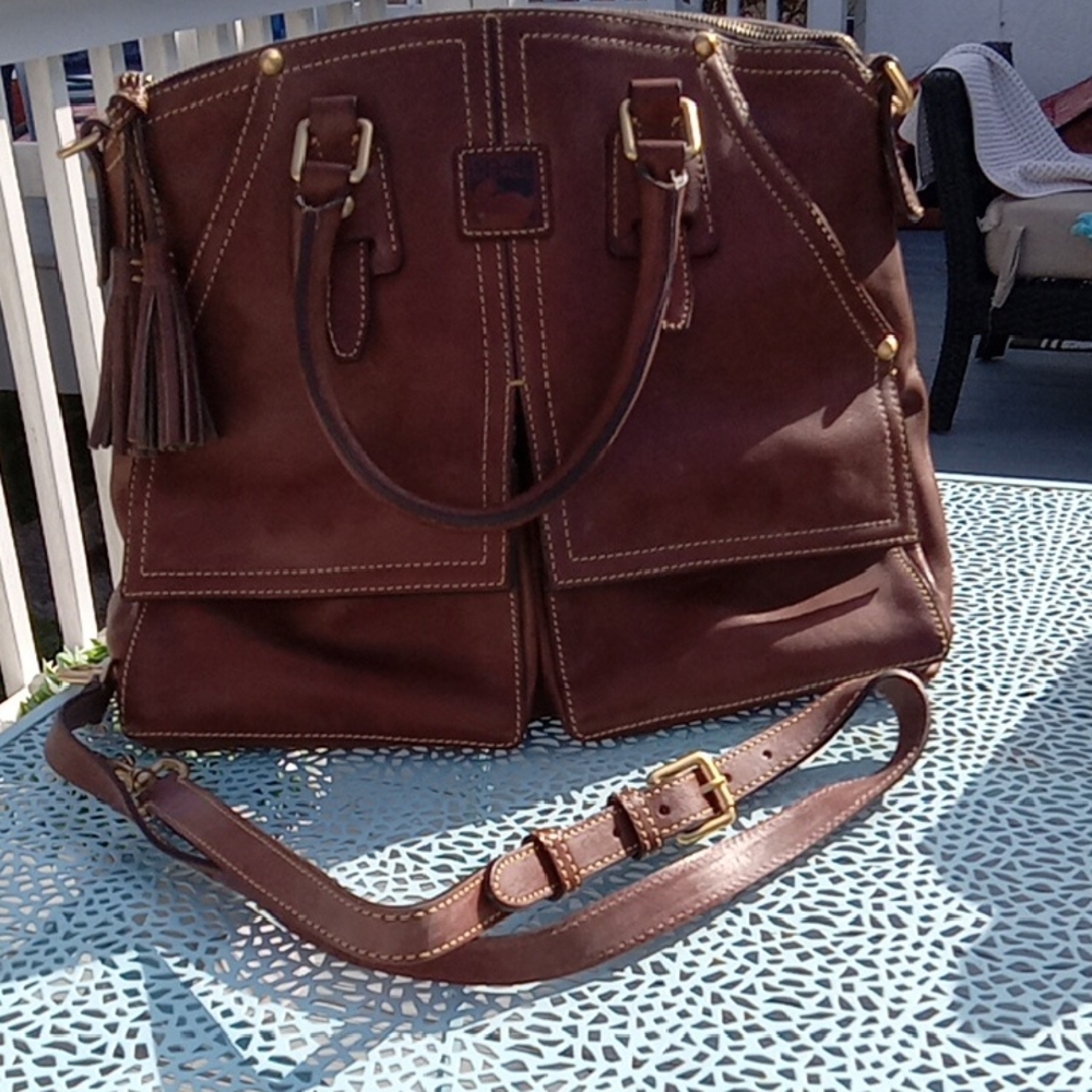 Clayton Dooney And Bourke. Enormeous Amount Of Incredible Chestnut Florentine